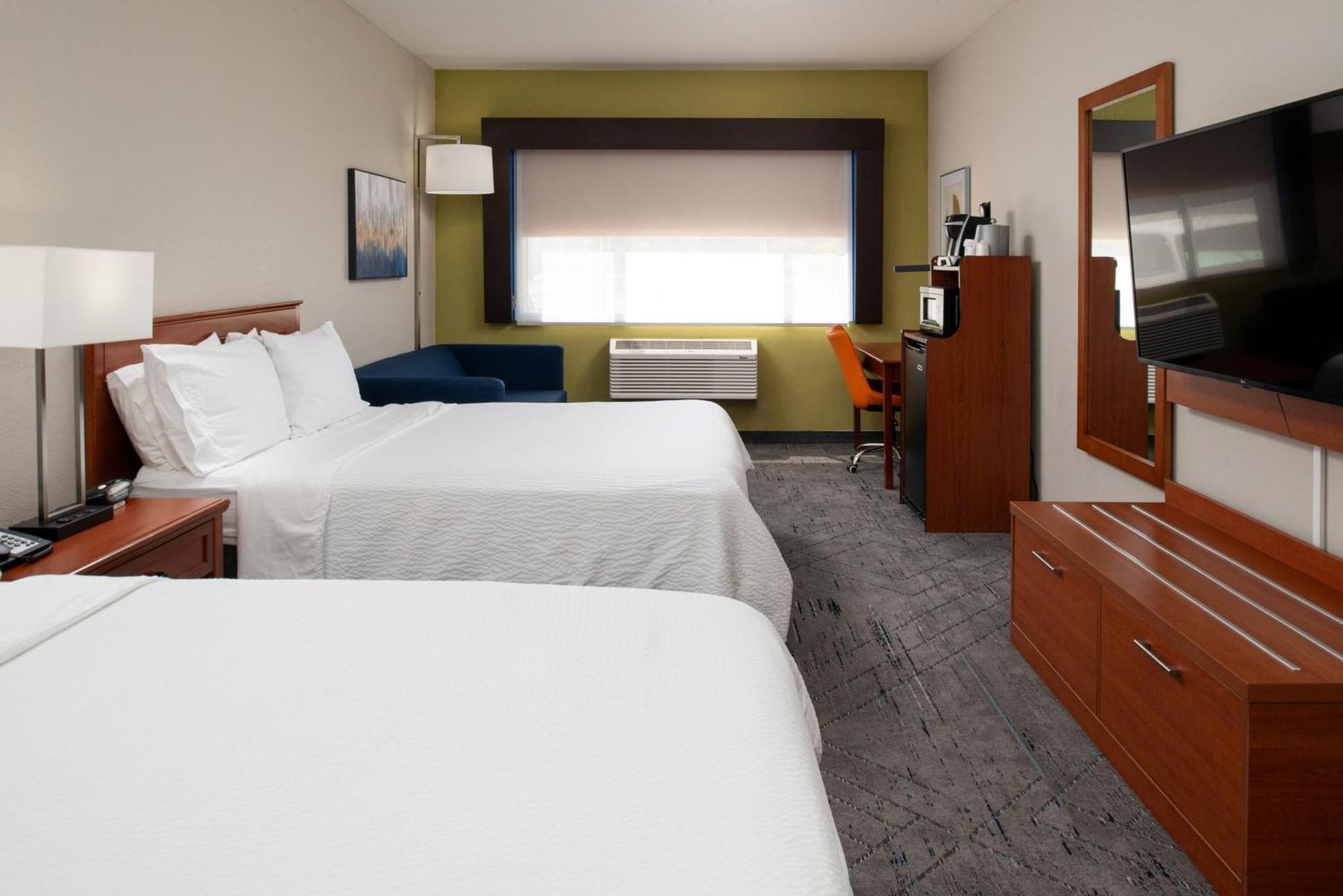 Holiday Inn Express Hotel & Suites Farmington By Ihg Exterior foto
