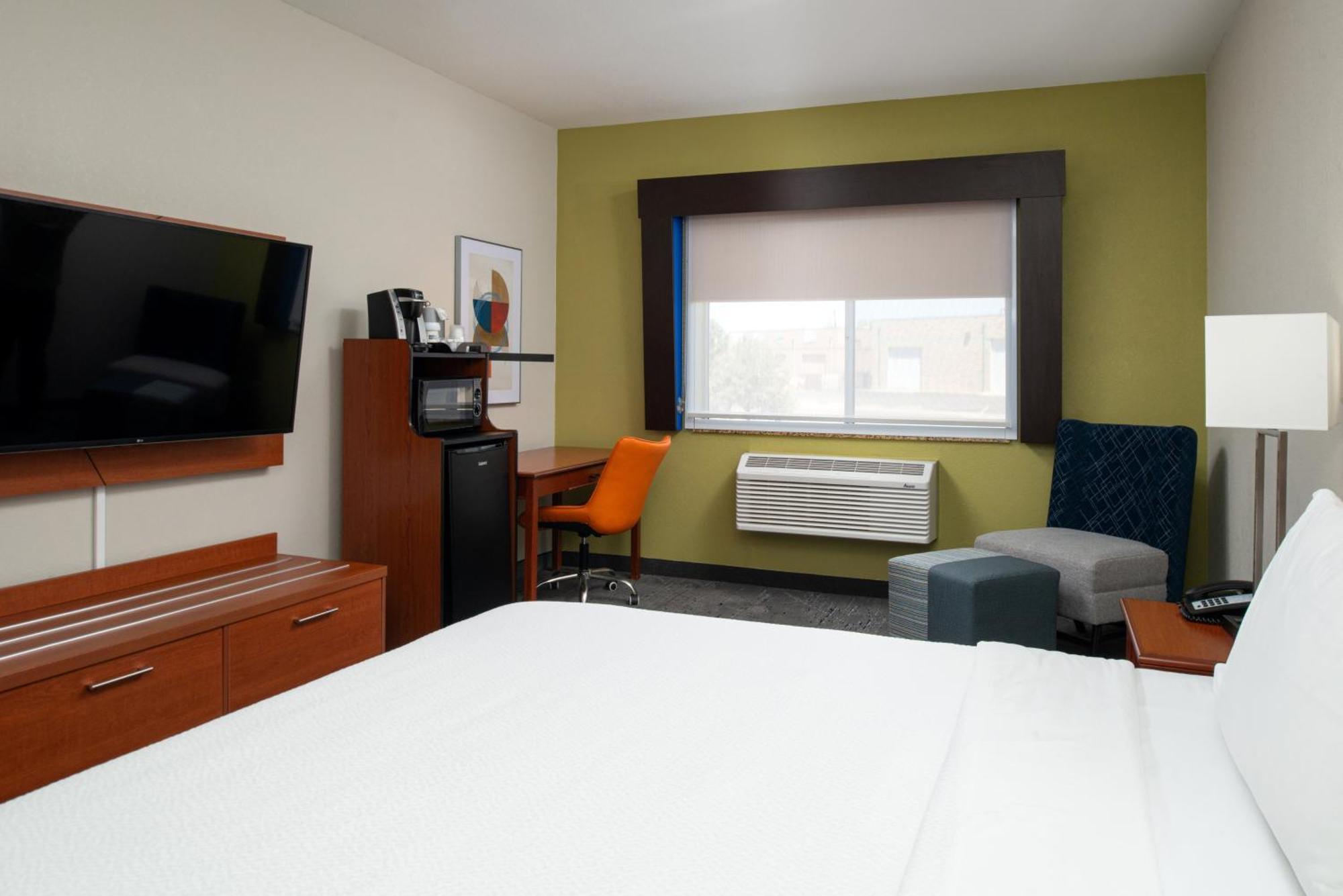 Holiday Inn Express Hotel & Suites Farmington By Ihg Exterior foto