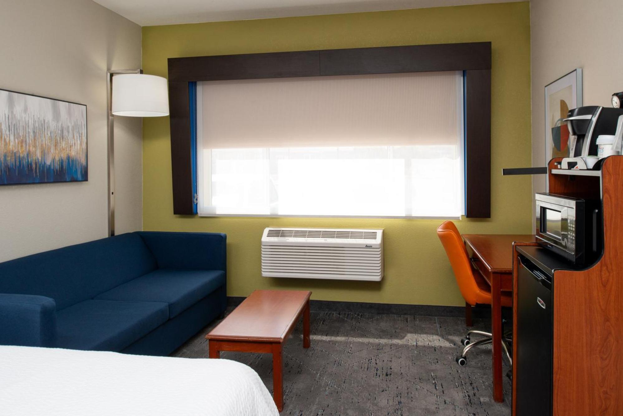 Holiday Inn Express Hotel & Suites Farmington By Ihg Exterior foto